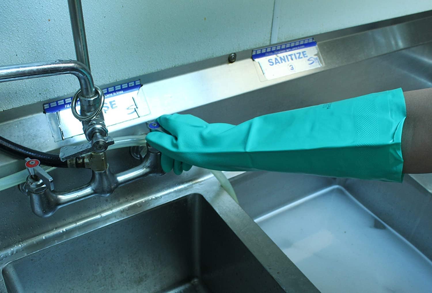 Green Nitrile Gloves 22mil 18 Length Medium Size